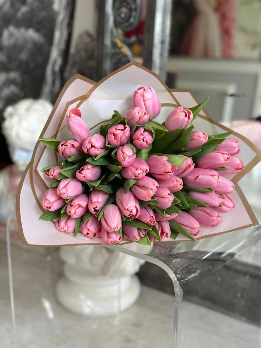 Pembe Laleler Buketi